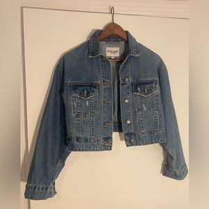 Crop denim jacket